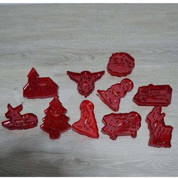 Vintage HRM Red Plastic Cookie Cutters Lot of 10 Christmas Nativity Scene - Picture 2 of 2